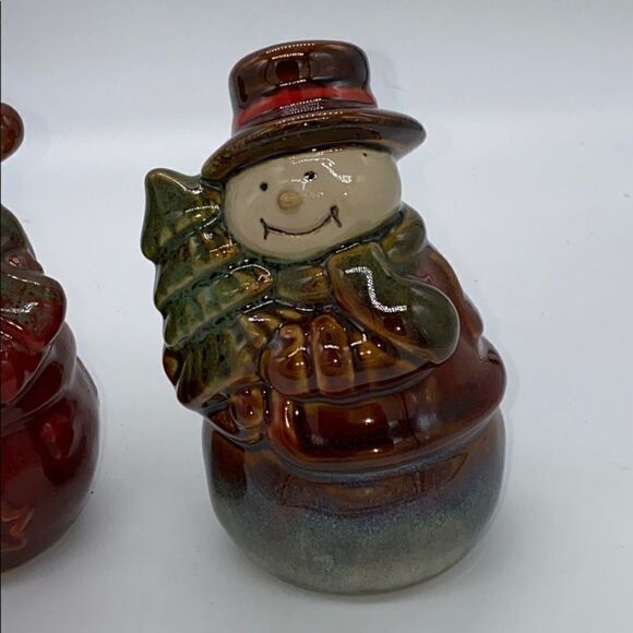 Mr. and Mrs. snowman salt & pepper shakers - Picture 3 of 12